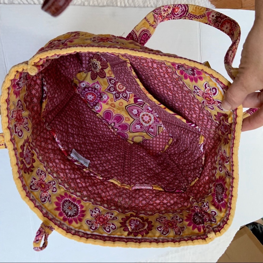 Vera Bradley large tote - Picture 4 of 9